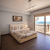 Villa in Greece, Ionian Islands, Zakynthos, 300 sq.m.