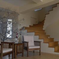 Таунхаус в Греции, Пелопоннес, Лутраки, 330 кв.м.