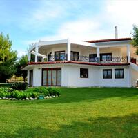 Villa in Greece, Peloponnese, Loutraki, 380 sq.m.