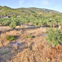 Остров в Греции, Пелопоннес, Лутраки, 6000 кв.м.