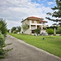 Villa in Greece, Thessaloniki, 590 sq.m.