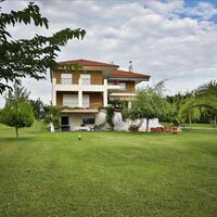 Villa in Greece, Thessaloniki, 590 sq.m.