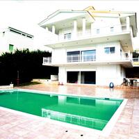 Villa in Greece, Malesina, 420 sq.m.