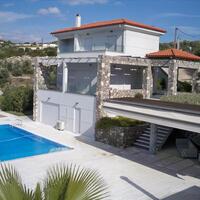 Villa in Greece, Malesina, 300 sq.m.