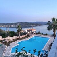 Villa in Greece, Malesina, 480 sq.m.