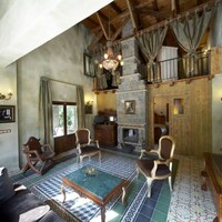 Aparthotel in Greece, Thessaly, Kalampaka, 4000 sq.m.