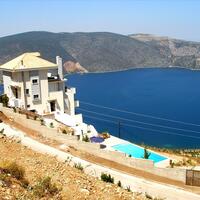 Island in Greece, 1079 sq.m.