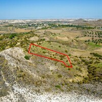 Island in Greece, 2676 sq.m.