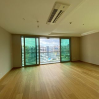 Apartment in Turkey, Istanbul, 148 sq.m.