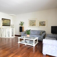 Flat in Greece, Attica, Attiki, 170 sq.m.