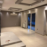 Flat in Greece, Attica, Attiki, 96 sq.m.