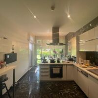 Апартаменты в Турции, Стамбул, 450 кв.м.