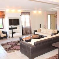 Villa in Greece, Thessaloniki, 550 sq.m.