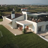 Villa in Greece, Thessaloniki, 350 sq.m.