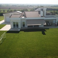 Villa in Greece, Thessaloniki, 350 sq.m.
