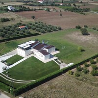 Villa in Greece, Thessaloniki, 350 sq.m.