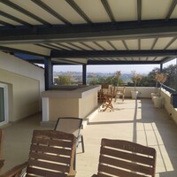 Villa in Greece, Thessaloniki, 350 sq.m.