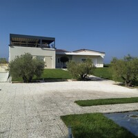 Villa in Greece, Thessaloniki, 350 sq.m.