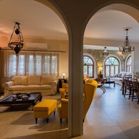 Villa in Greece, Thessaloniki, 460 sq.m.