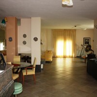Villa in Greece, Thessaloniki, 610 sq.m.