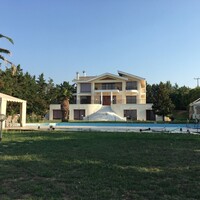 Villa in Greece, Thessaloniki, 1050 sq.m.