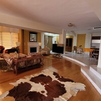 Villa in Greece, Thessaloniki, 1050 sq.m.