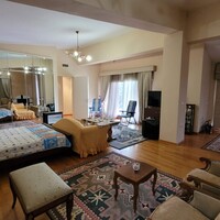 Villa in Greece, Thessaloniki, 1050 sq.m.