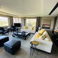 Apartment in Turkey, Istanbul, 300 sq.m.