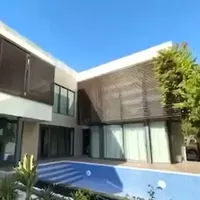 Villa in United Arab Emirates, Dubai, 559 sq.ft.