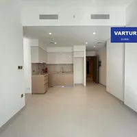 Apartment in United Arab Emirates, Dubai, 60 sq.ft.
