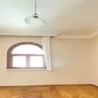 Вилла в Турции, Стамбул, 350 кв.фт.