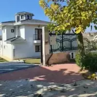Вилла в Турции, Стамбул, 350 кв.фт.