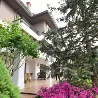 Вилла в Турции, Стамбул, 1200 кв.фт.