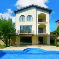 Villa in Turkey, Istanbul, 410 sq.ft.