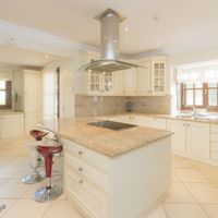 Вилла в горах, в пригороде, в лесу в Испании, Андалусия, 985 кв.м.