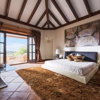 Вилла в горах, в пригороде, в лесу в Испании, Андалусия, 985 кв.м.