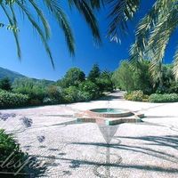 Вилла в горах, в пригороде в Испании, Андалусия, 2000 кв.м.