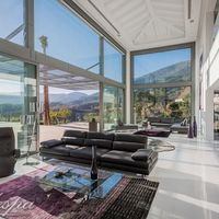 Villa in the mountains, in the suburbs, at the seaside in Spain, Andalucia, 1045 sq.m.