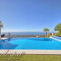 Villa in the suburbs, at the seaside in Spain, Andalucia, 750 sq.m.