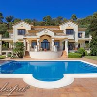 Villa in the suburbs, at the seaside in Spain, Andalucia, 650 sq.m.