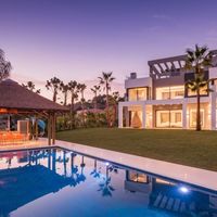 Вилла в пригороде, у моря в Испании, Андалусия, 700 кв.м.