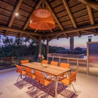 Вилла в пригороде, у моря в Испании, Андалусия, 700 кв.м.