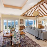 Villa in the mountains, in the suburbs, at the seaside in Spain, Andalucia, 810 sq.m.