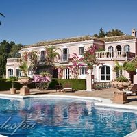 Вилла в пригороде, у моря в Испании, Андалусия, 1500 кв.м.