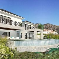 Villa in the mountains, at the seaside in Spain, Andalucia, 630 sq.m.