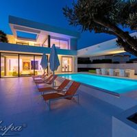 Villa in the suburbs, at the seaside in Spain, Comunitat Valenciana, Alicante, 600 sq.m.