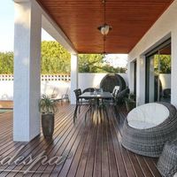 Вилла в пригороде, у моря в Испании, Каталония, Жирона, 230 кв.м.