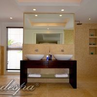 Villa in the suburbs, at the seaside in Spain, Andalucia, 446 sq.m.