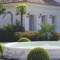 Вилла в пригороде, в лесу, у моря в Испании, Андалусия, 2650 кв.м.