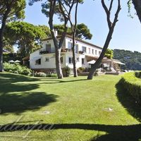 Элитная недвижимость в Испании, Каталония, Жирона, 650 кв.м.